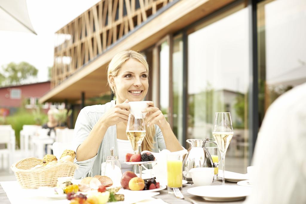 Hotel Bora Hotsparesort Radolfzell am Bodensee Exterior foto